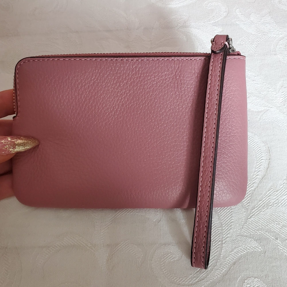 Coach Pink Wristlet with Silver Heart Studs Valentine'S 2026 NEW Factory Wrapped - Picture 6 of 11